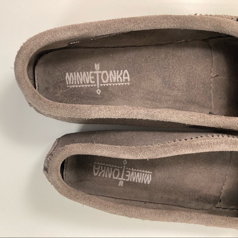 Grey Suede beaded Minnetonka moccasins 9 B032 - Picture 5 of 10